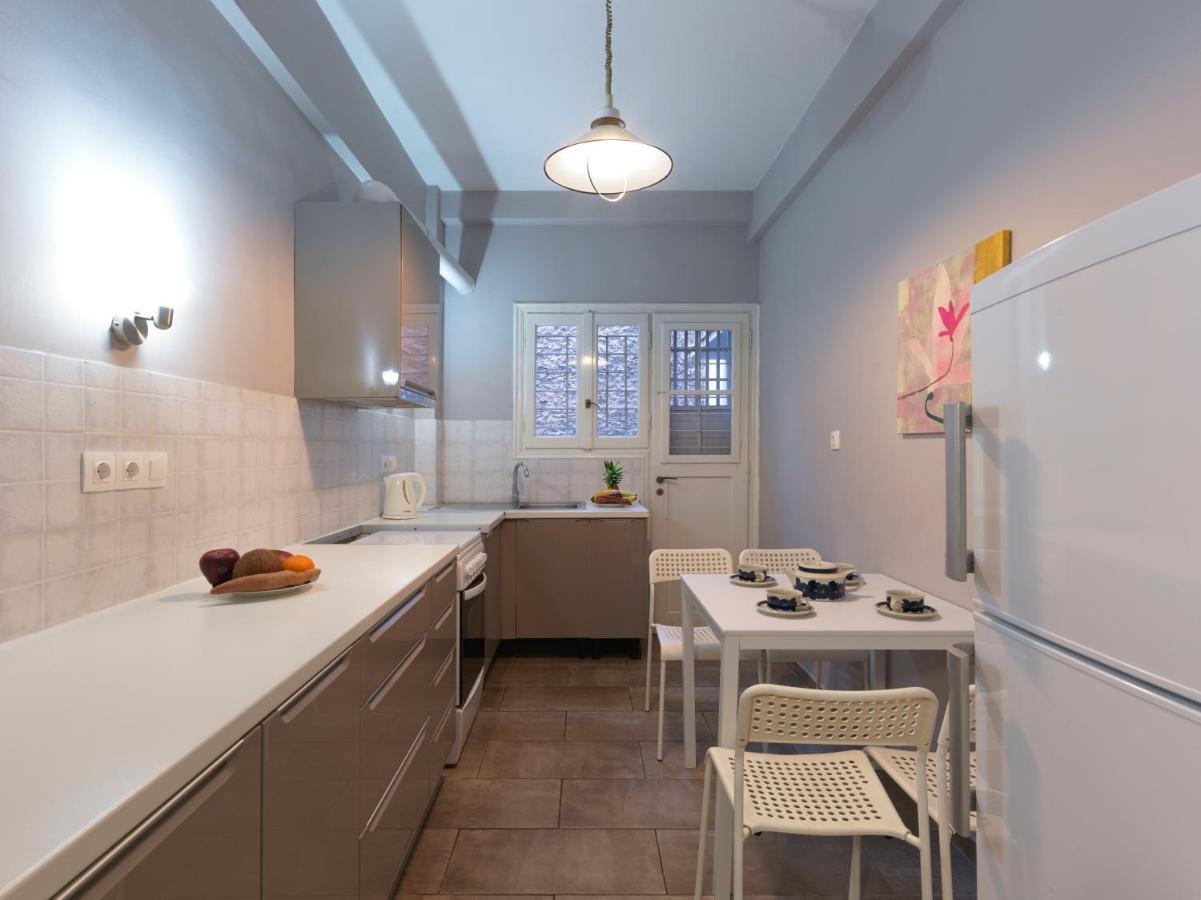 Gorgeous Center Apartment Атина Екстериор снимка